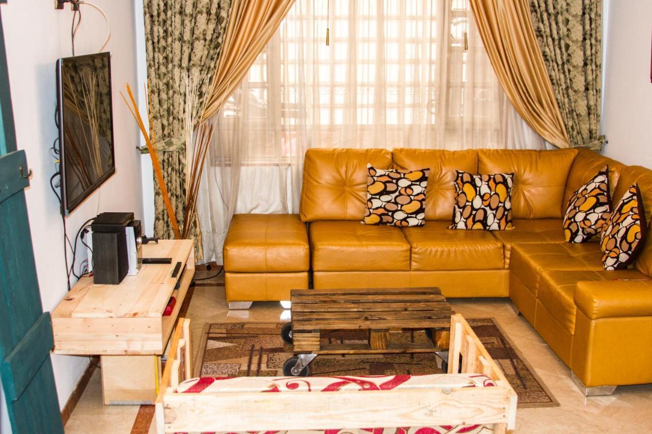 D'Lujo Bed & Breakfast โบโกตา ภายนอก รูปภาพ