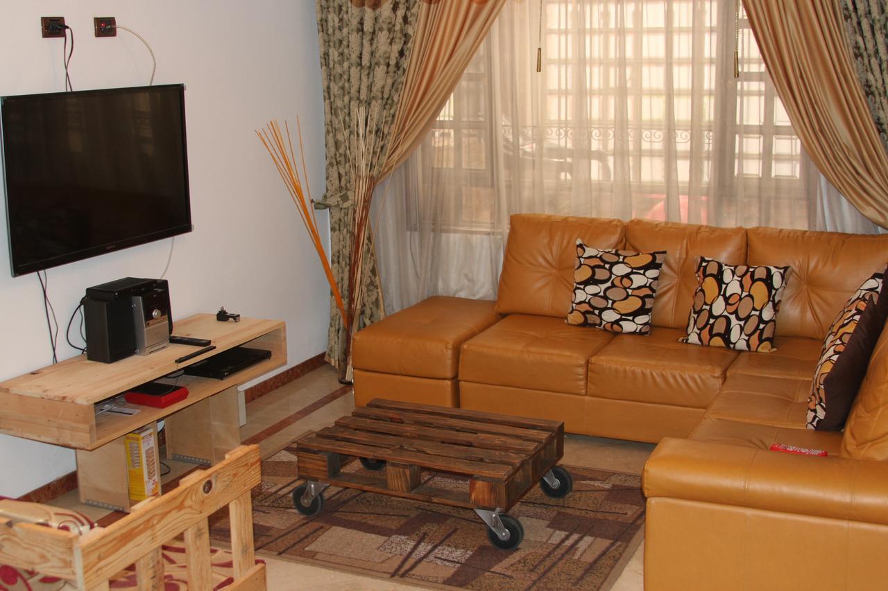 D'Lujo Bed & Breakfast โบโกตา ภายนอก รูปภาพ