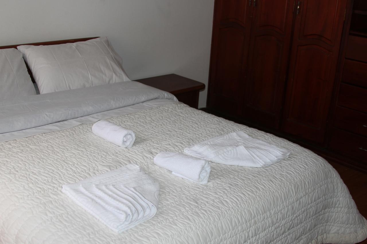 D'Lujo Bed & Breakfast โบโกตา ภายนอก รูปภาพ