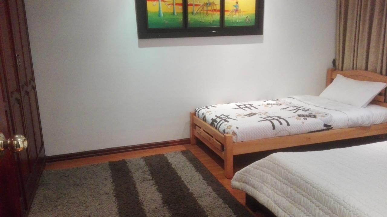 D'Lujo Bed & Breakfast โบโกตา ภายนอก รูปภาพ