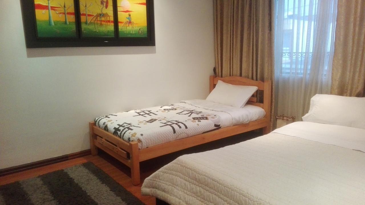 D'Lujo Bed & Breakfast โบโกตา ภายนอก รูปภาพ